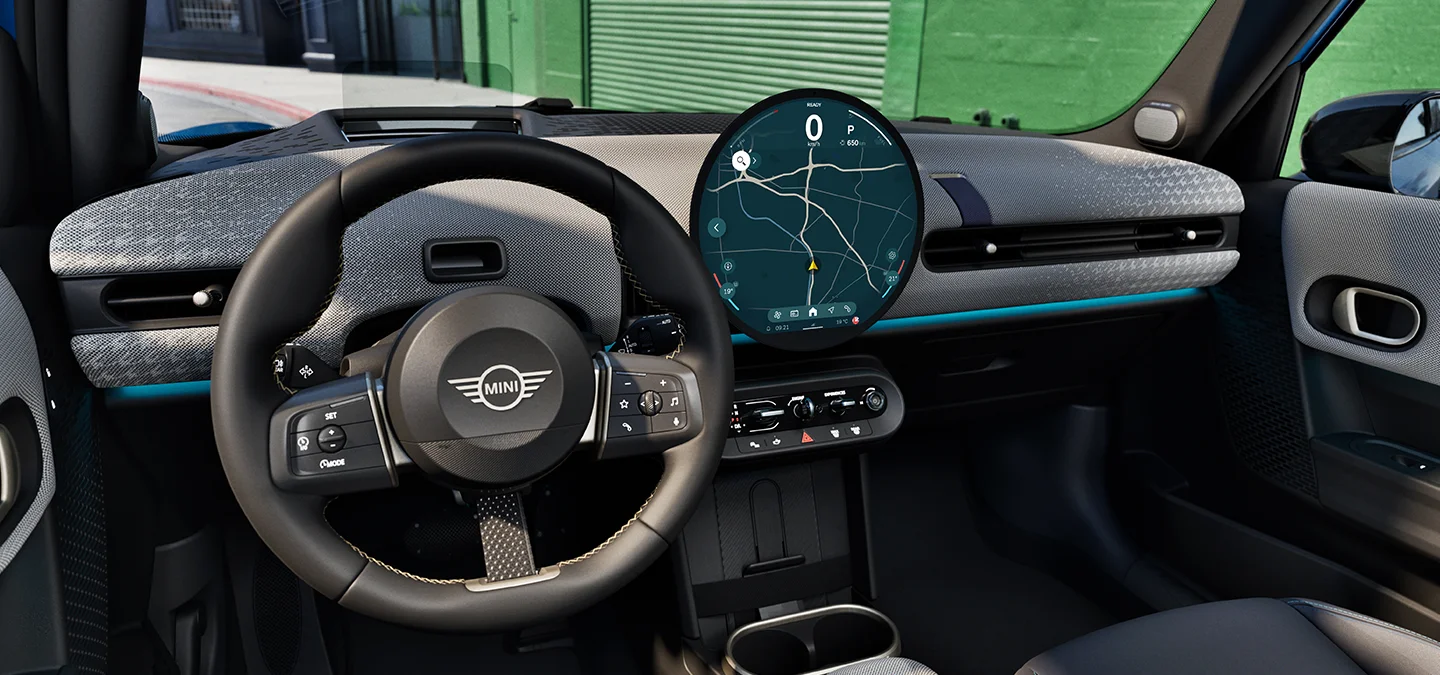 MINI Cooper 五門內裝一覽，聚焦於方向盤、儀表板與互動單元設計